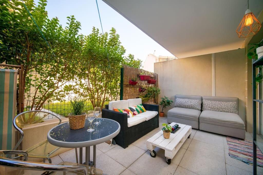 Fully Equipped Apartment With Terrace Sleeps 4 Marseilles Exterior foto